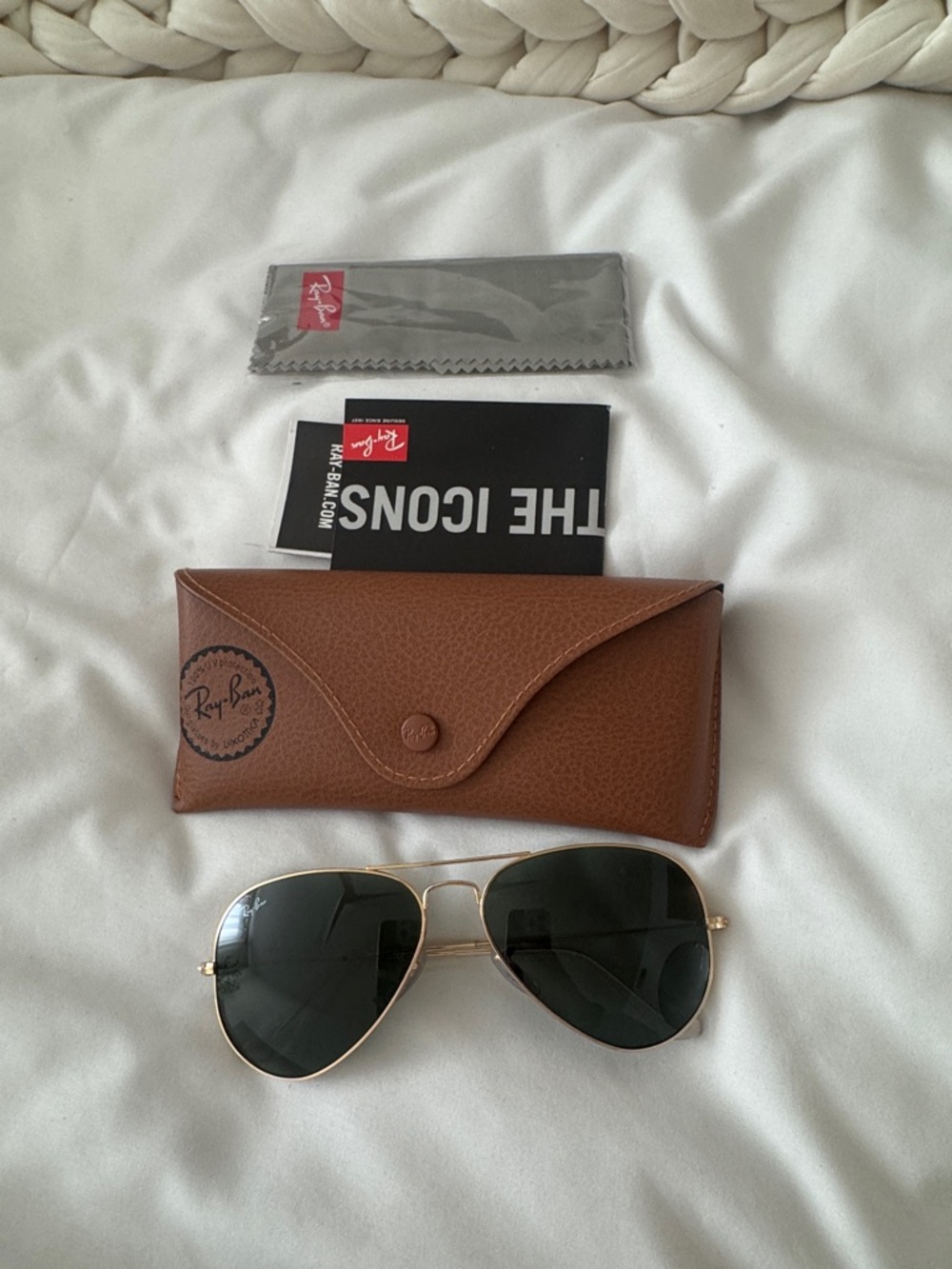 Ray-Ban Gold Frame Aviator Sunglasses with Dark Green Lenses